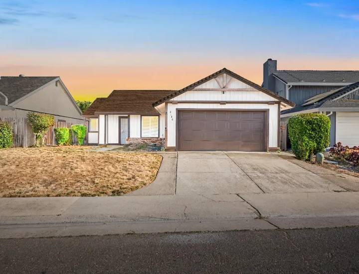 Chia Vang, Realtor photo