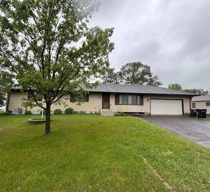 Thormee Thao, Realtor photo